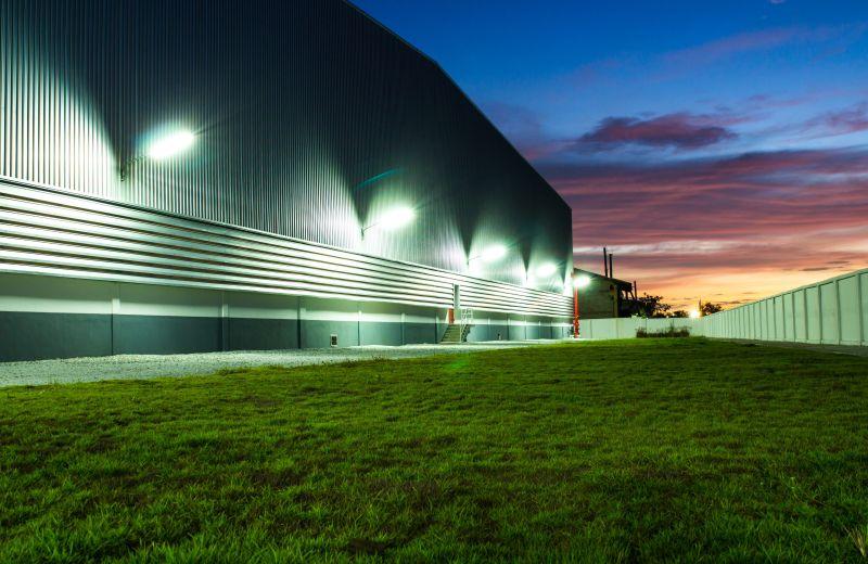 Кронштейн КР-3 d48мм L250 настен. регулир. угол бел. IEK LDKU0D-CR-48-0250-33-K01